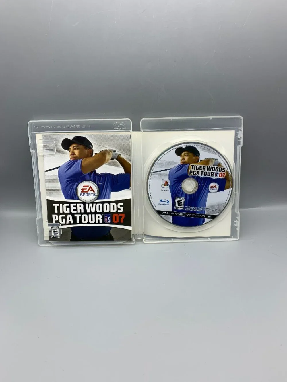 PS3  Playstation 3 Tiger Woods PGA Tour 07 Blue-Ray Disc with Manual and Case